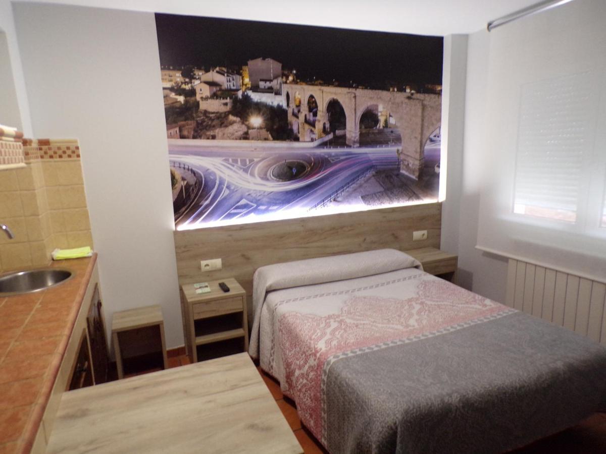 Hostal Serruchi Teruel Eksteriør billede