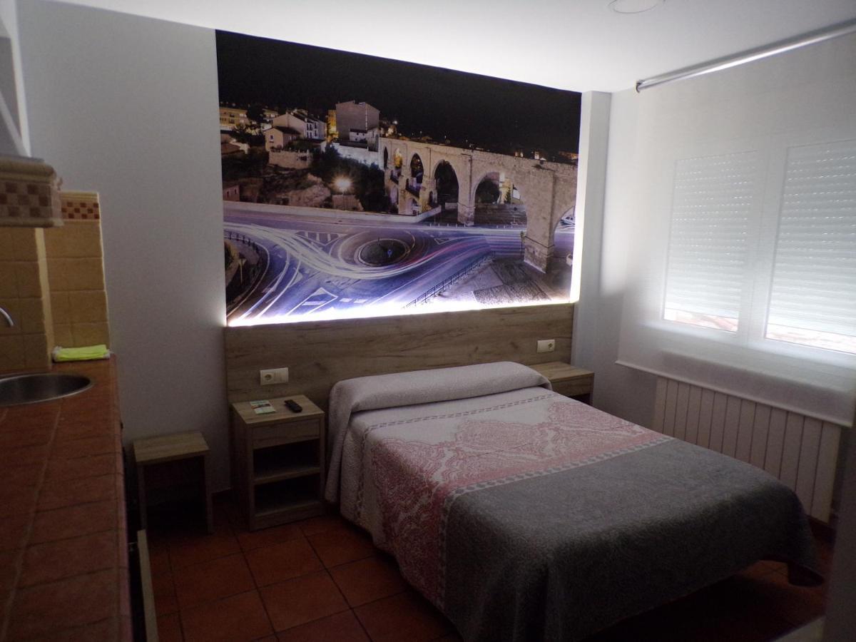 Hostal Serruchi Teruel Eksteriør billede