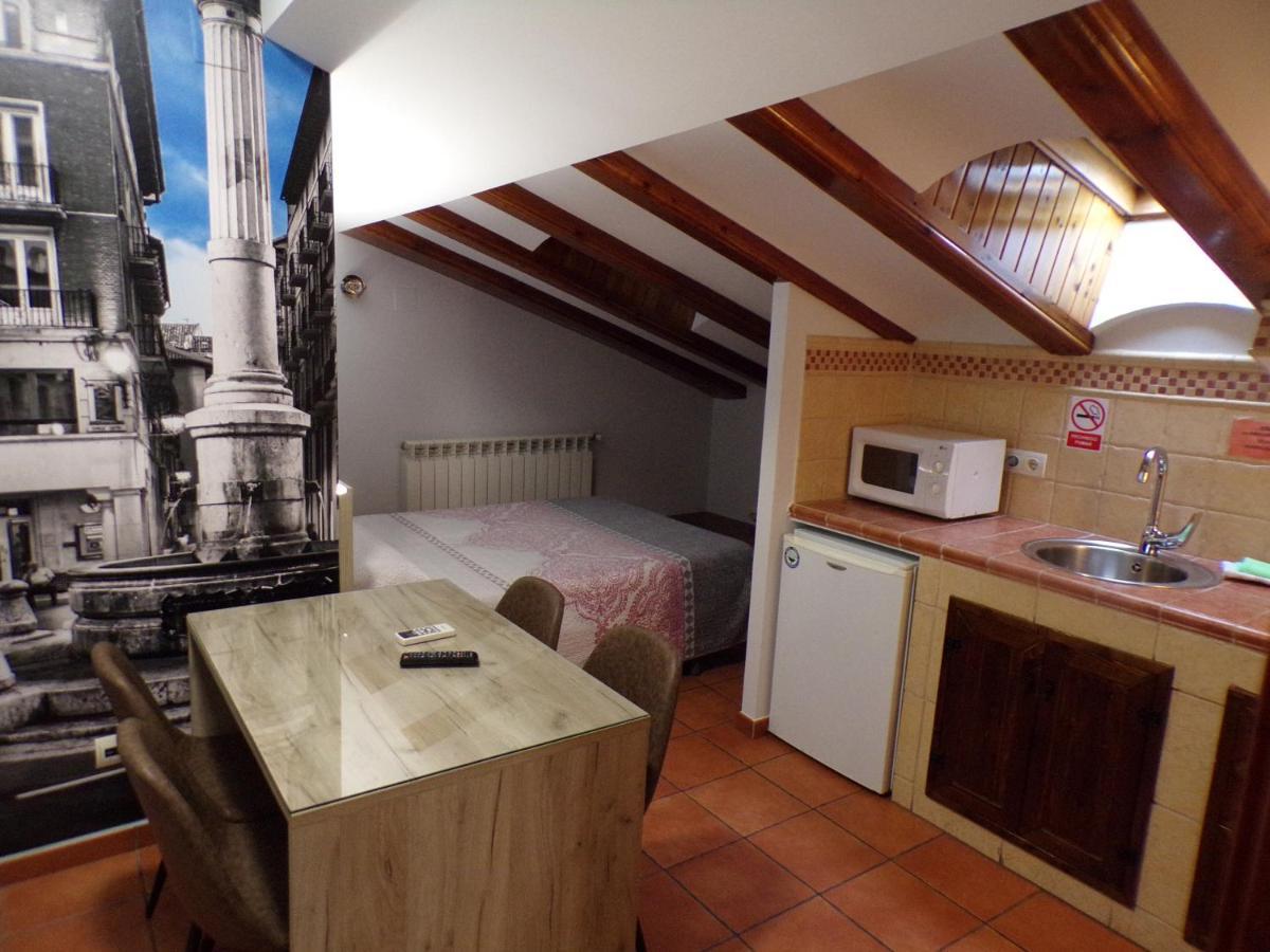 Hostal Serruchi Teruel Eksteriør billede