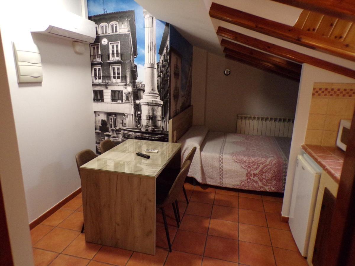 Hostal Serruchi Teruel Eksteriør billede