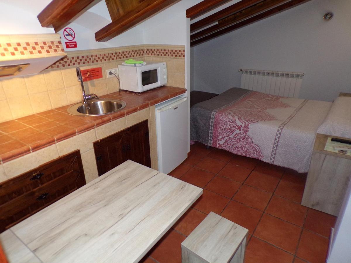 Hostal Serruchi Teruel Eksteriør billede
