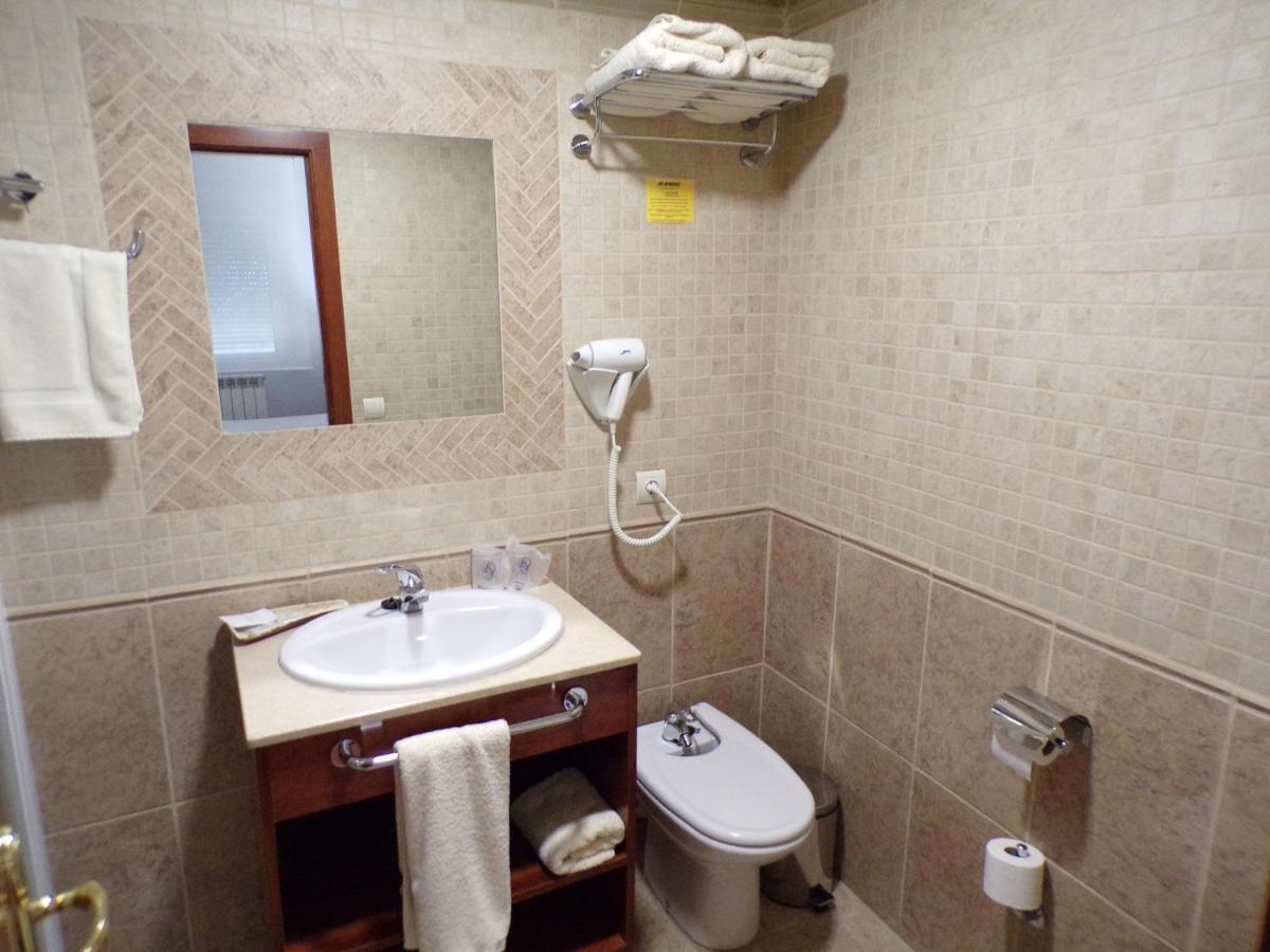 Hostal Serruchi Teruel Eksteriør billede